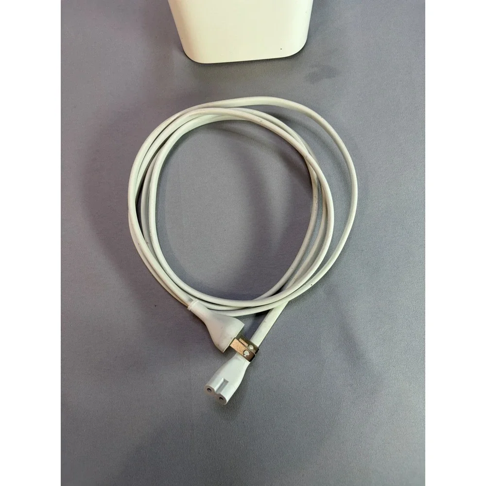 Apple AirPort Extreme Base Station 802.11ac‎ Wi-Fi Router White A1521 EMC 2703